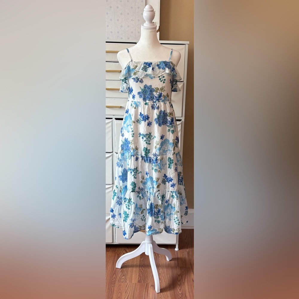 Abercrombie Kids Blue and White Sleeveless Sundress
Size:  13/14 like new